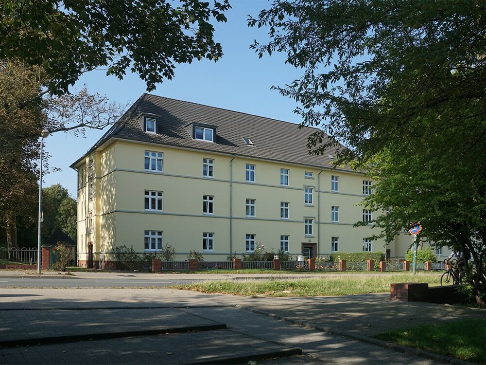 Ansicht eines Gebäudes des Wohnverbundes in der Philipp Müller Straße von außen